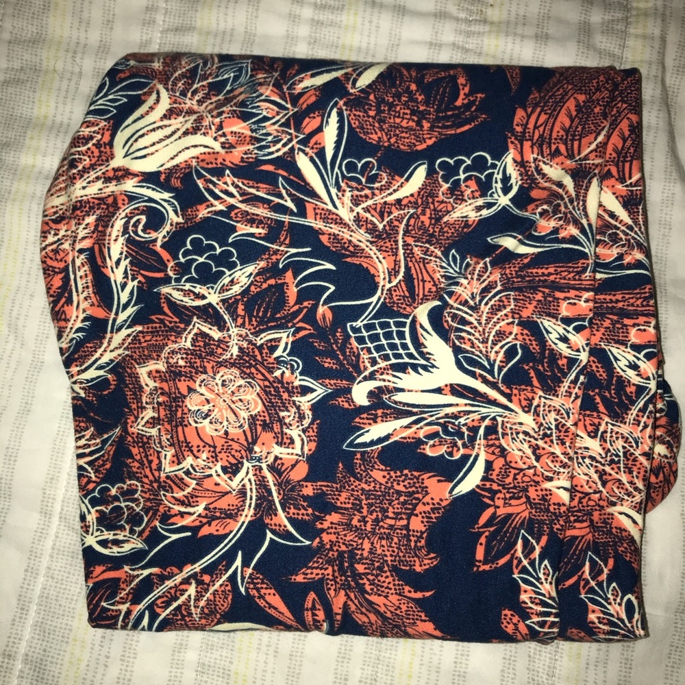 Lularoe Tall & Curvy Leggings